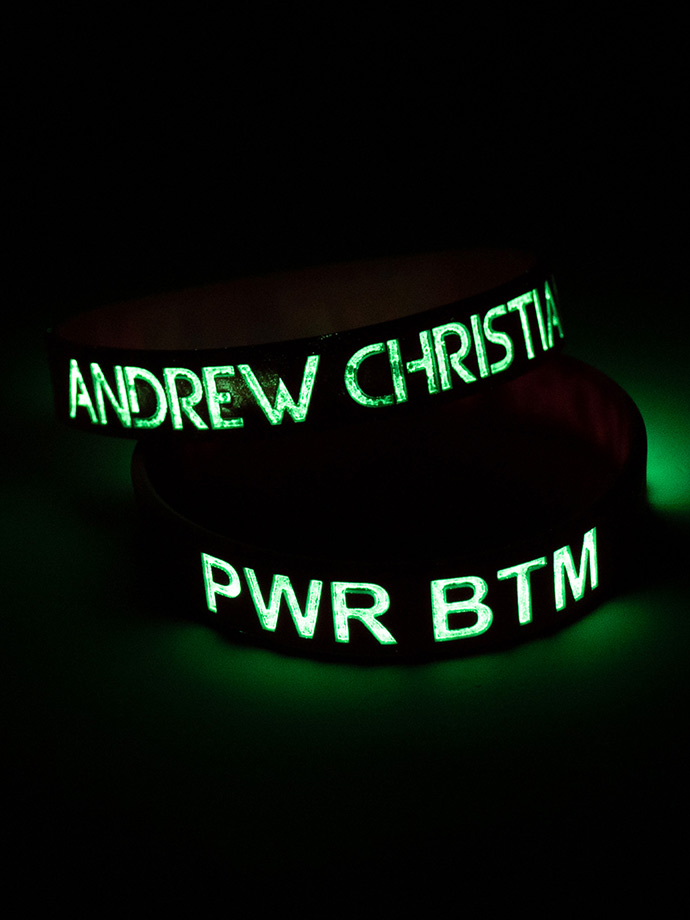 https://www.boutique-poppers.fr/shop/images/product_images/popup_images/8911-pwr-btm-glow-in-the-dark-wristband__1.jpg