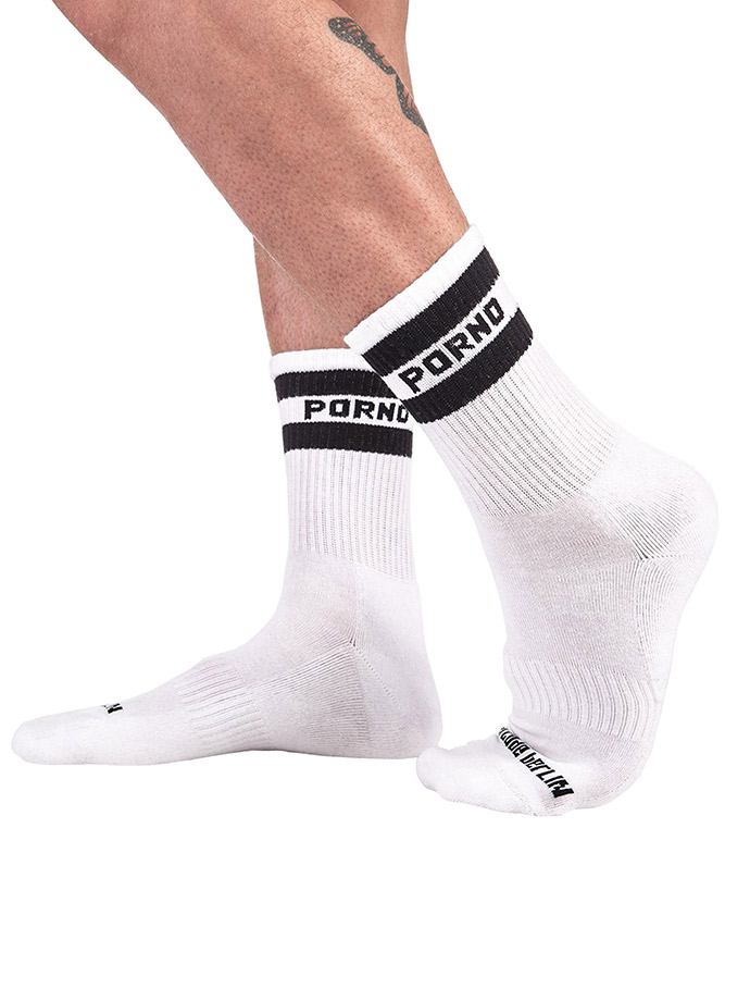 https://www.boutique-poppers.fr/shop/images/product_images/popup_images/91723-fetish-half-socks-porno-white-black-barcode-berlin.jpg