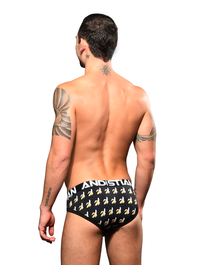 https://www.boutique-poppers.fr/shop/images/product_images/popup_images/92402-andrew-christian-big-banana-brief__3.jpg