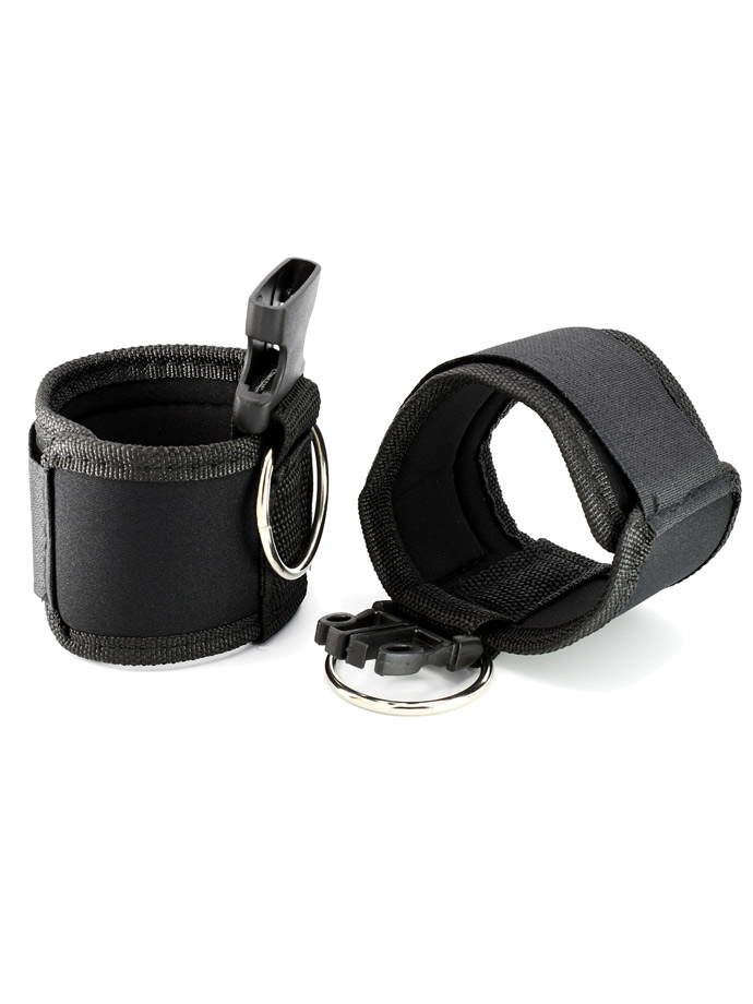 https://www.boutique-poppers.fr/shop/images/product_images/popup_images/bondage-beginner-wrist-or-ankle-cuffs__1.jpg