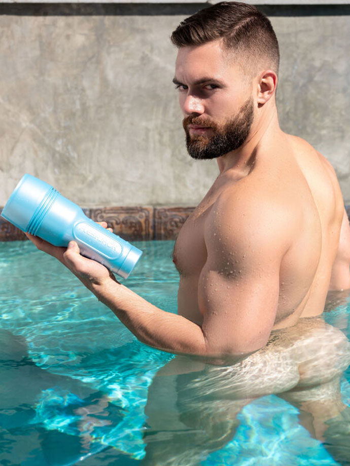 https://www.boutique-poppers.fr/shop/images/product_images/popup_images/fleshjack-griffin-barrows-masturbator__3.jpg