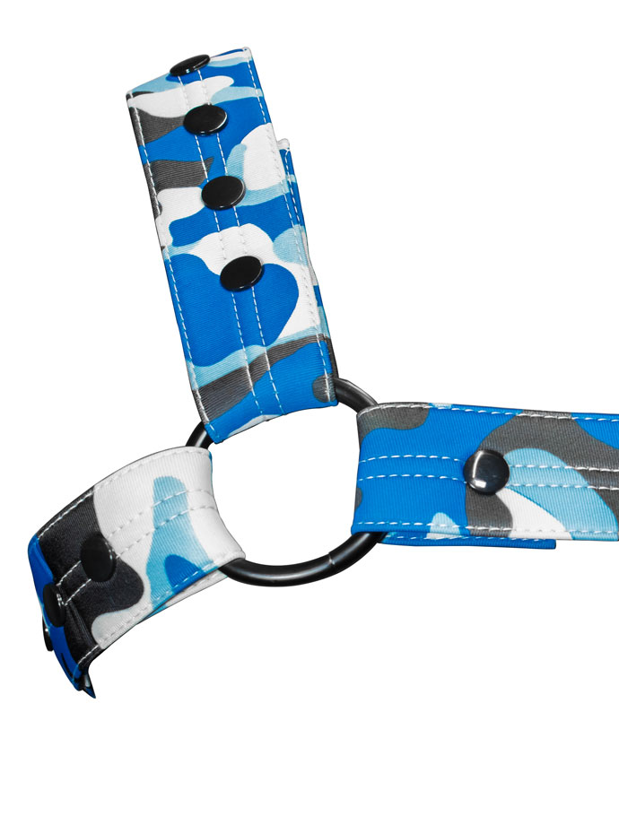 https://www.boutique-poppers.fr/shop/images/product_images/popup_images/men-blue-camouflage-neoprene-harness-gay-brustgeschirr__2.jpg