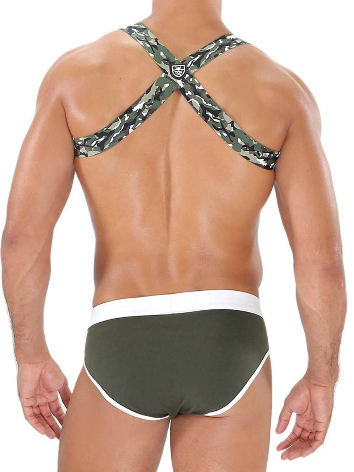 https://www.boutique-poppers.fr/shop/images/product_images/popup_images/party-boy-elastic-harness-camo__2.jpg