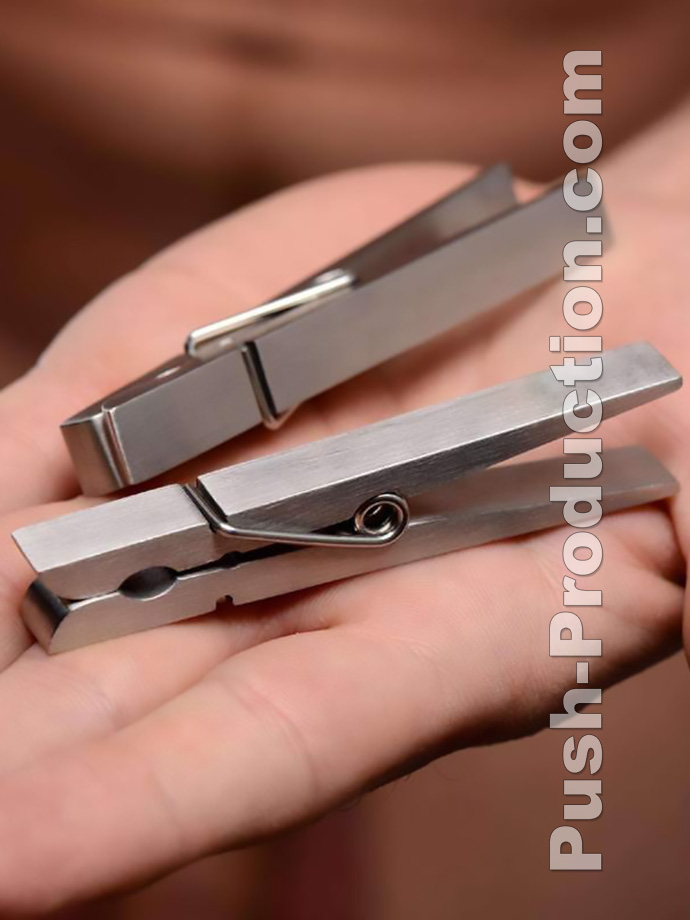 https://www.boutique-poppers.fr/shop/images/product_images/popup_images/push-heavy-metal-clothespins-nipple-clamps__1.jpg