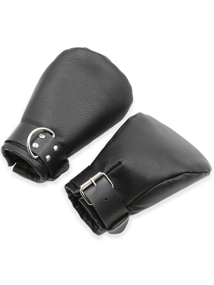 https://www.boutique-poppers.fr/shop/images/product_images/popup_images/sex-cuffs-gloves-restraints-bondage-leather-black-sm-3035__2.jpg