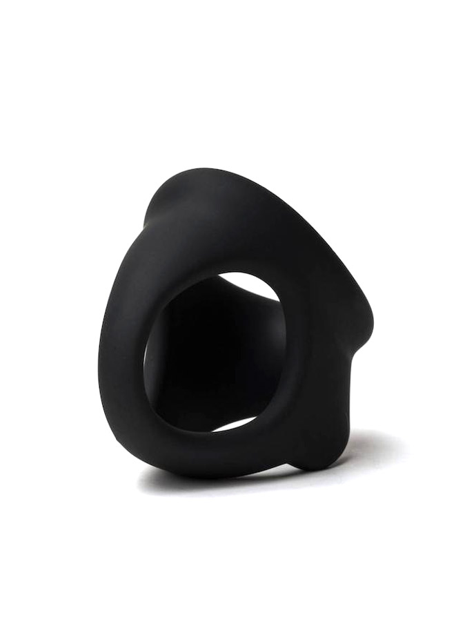 https://www.boutique-poppers.fr/shop/images/product_images/popup_images/sport-fucker-cock-chute-ballsplitter__2.jpg