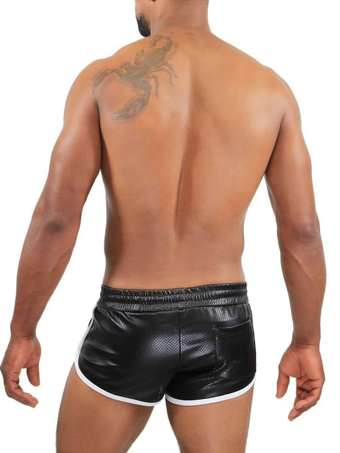 https://www.boutique-poppers.fr/shop/images/product_images/popup_images/tofparis-pilot-shorts-black__3.jpg